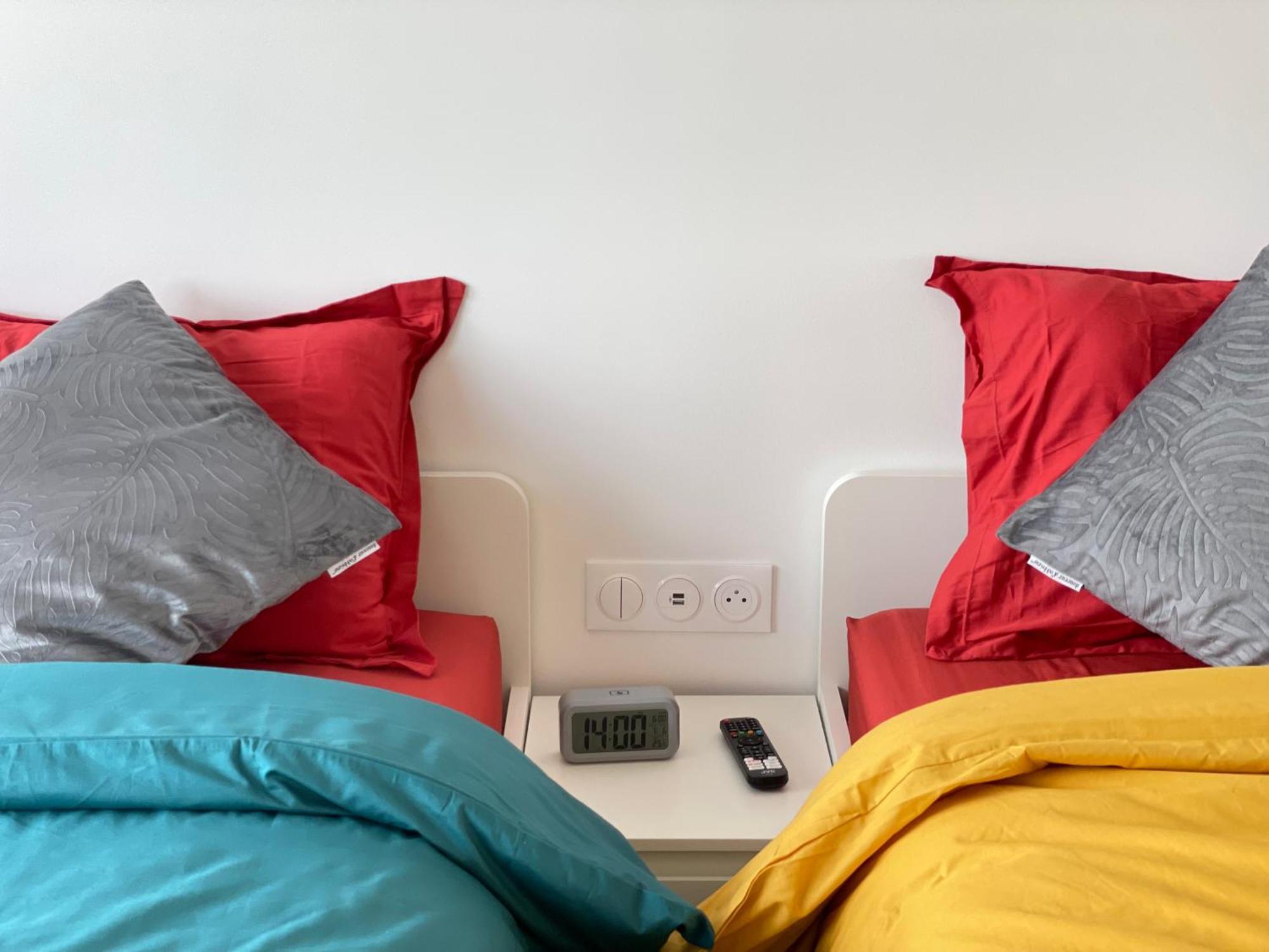 Paris Pantin Magnifique Appartement 4 Pieces De 108M2 Avec 2 Parking Interieur - Tres Cosy Pour 1 A 12 Personnes - Entierement Refait A Neuf Entire Apartment Luxurious And Warm - Pantin Paris 19 Eme Free Wifi Gratuit Екстериор снимка