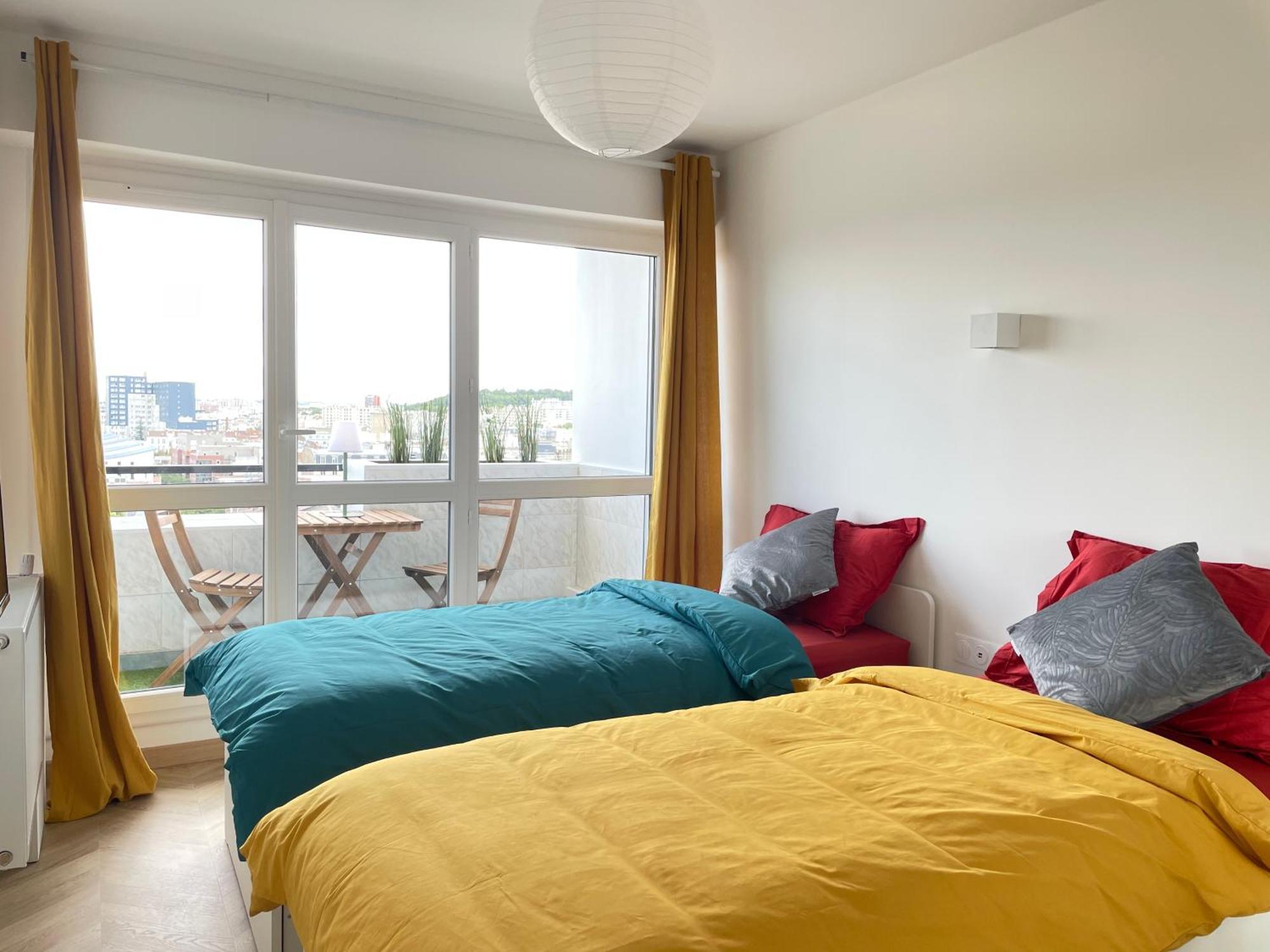 Paris Pantin Magnifique Appartement 4 Pieces De 108M2 Avec 2 Parking Interieur - Tres Cosy Pour 1 A 12 Personnes - Entierement Refait A Neuf Entire Apartment Luxurious And Warm - Pantin Paris 19 Eme Free Wifi Gratuit Екстериор снимка