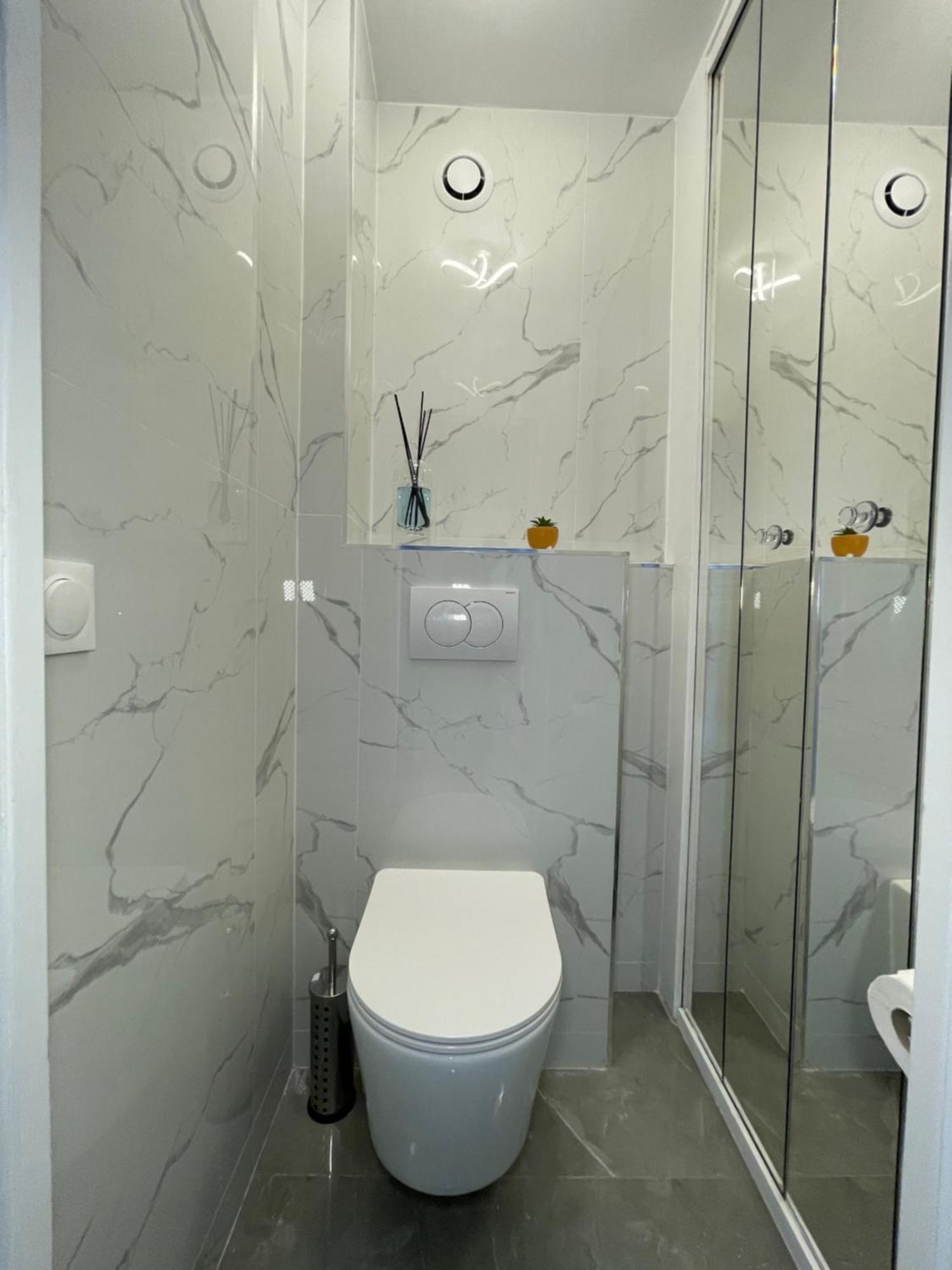 Paris Pantin Magnifique Appartement 4 Pieces De 108M2 Avec 2 Parking Interieur - Tres Cosy Pour 1 A 12 Personnes - Entierement Refait A Neuf Entire Apartment Luxurious And Warm - Pantin Paris 19 Eme Free Wifi Gratuit Екстериор снимка