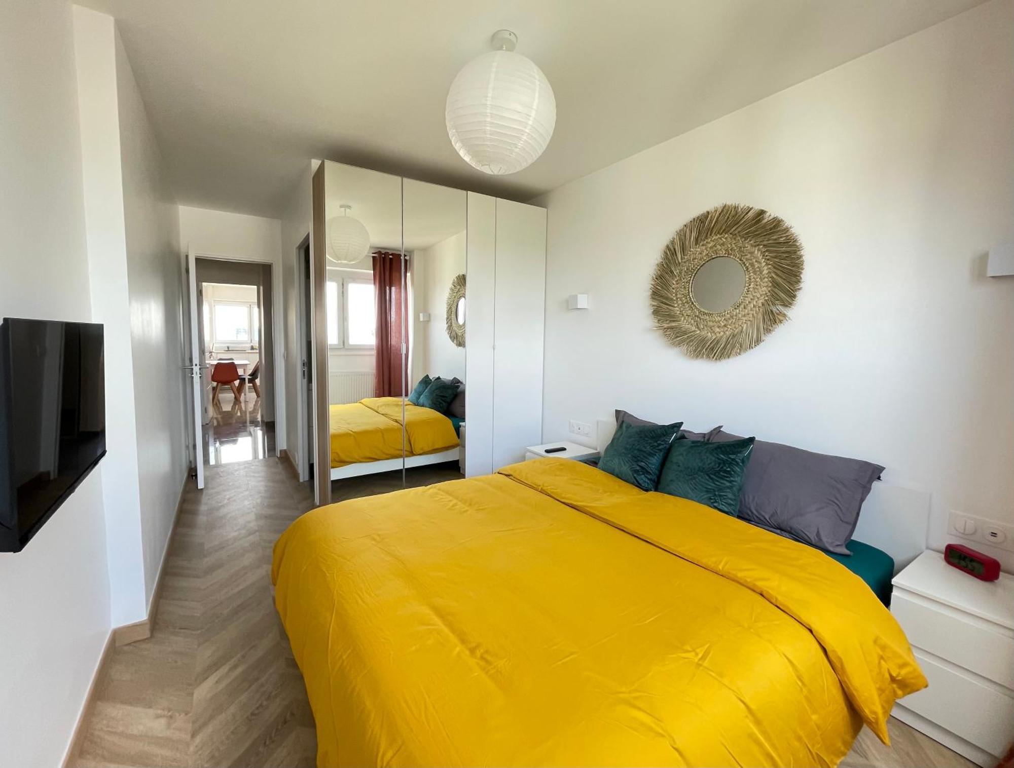 Paris Pantin Magnifique Appartement 4 Pieces De 108M2 Avec 2 Parking Interieur - Tres Cosy Pour 1 A 12 Personnes - Entierement Refait A Neuf Entire Apartment Luxurious And Warm - Pantin Paris 19 Eme Free Wifi Gratuit Екстериор снимка