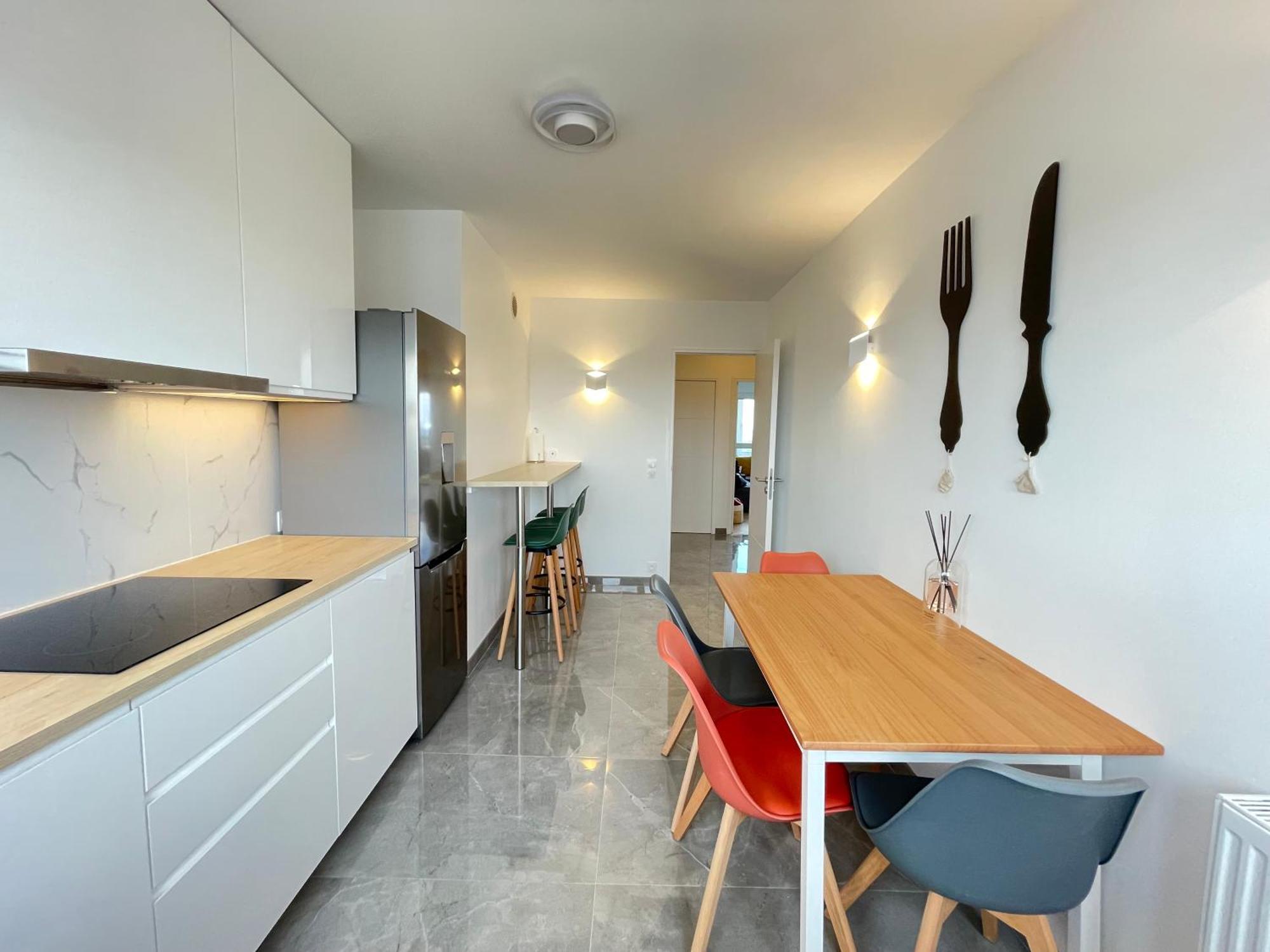 Paris Pantin Magnifique Appartement 4 Pieces De 108M2 Avec 2 Parking Interieur - Tres Cosy Pour 1 A 12 Personnes - Entierement Refait A Neuf Entire Apartment Luxurious And Warm - Pantin Paris 19 Eme Free Wifi Gratuit Екстериор снимка