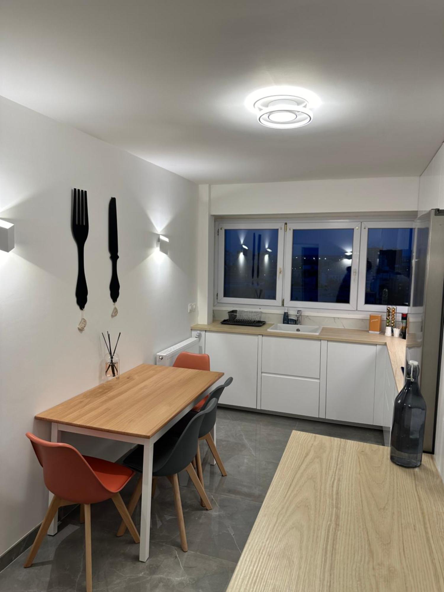 Paris Pantin Magnifique Appartement 4 Pieces De 108M2 Avec 2 Parking Interieur - Tres Cosy Pour 1 A 12 Personnes - Entierement Refait A Neuf Entire Apartment Luxurious And Warm - Pantin Paris 19 Eme Free Wifi Gratuit Екстериор снимка